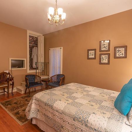 St. Martins Country Inn & Vaughan'S Restaurant Екстер'єр фото