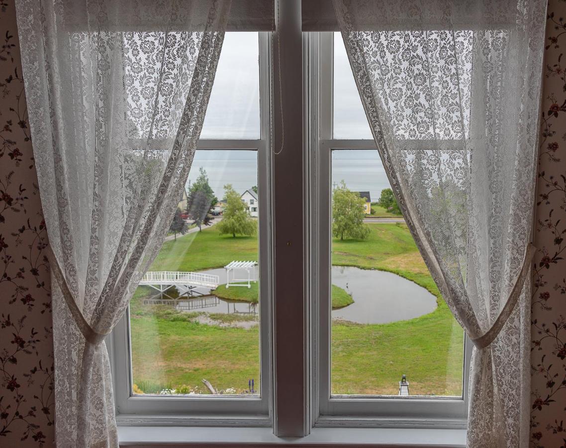 St. Martins Country Inn & Vaughan'S Restaurant Екстер'єр фото